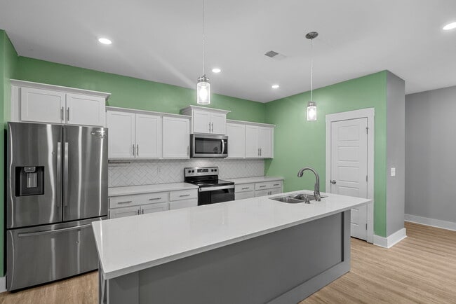 Building Photo - 1511 Kingbird Dr