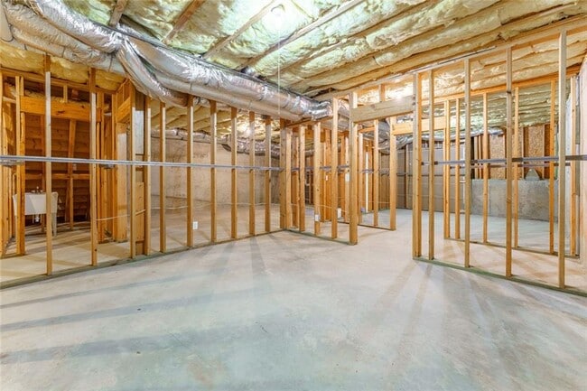 Building Photo - 214 Chandler Walk