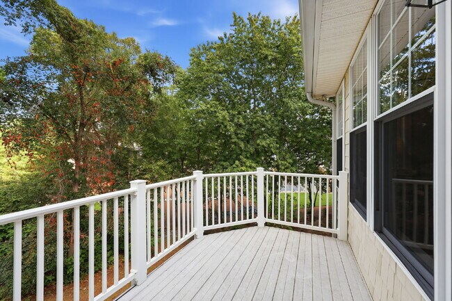 Building Photo - 108 Clay Cir