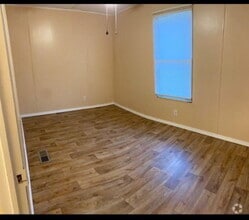 Building Photo - 3/1 Mobile Home in Lucedale