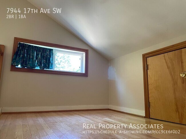 Building Photo - 7944 17th Ave SW