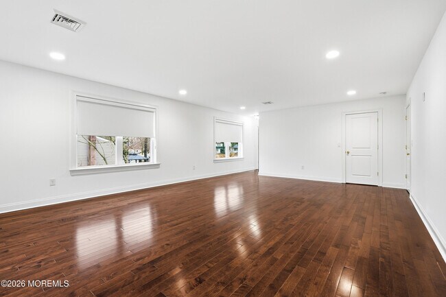 Building Photo - 232 Woodcrest Rd