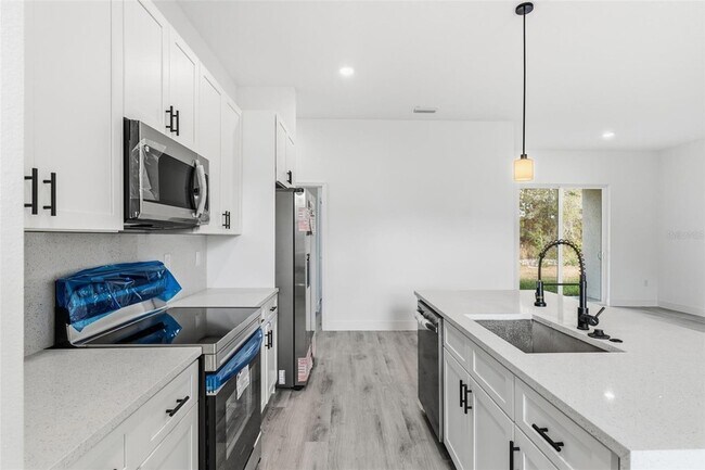 Building Photo - 13505 SW 81 Cir