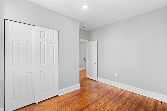 Building Photo - 1602 Pershing St