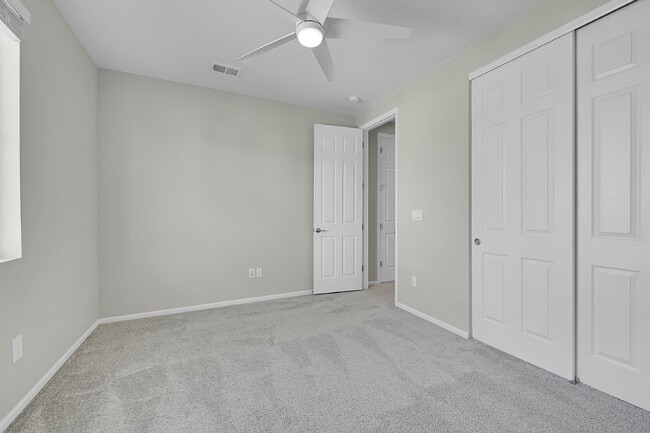 Building Photo - $2,550.00 - 3 Beds,2.5 Baths, Single Famil...