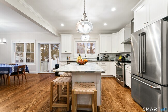 Building Photo - 210 High Ridge Ave