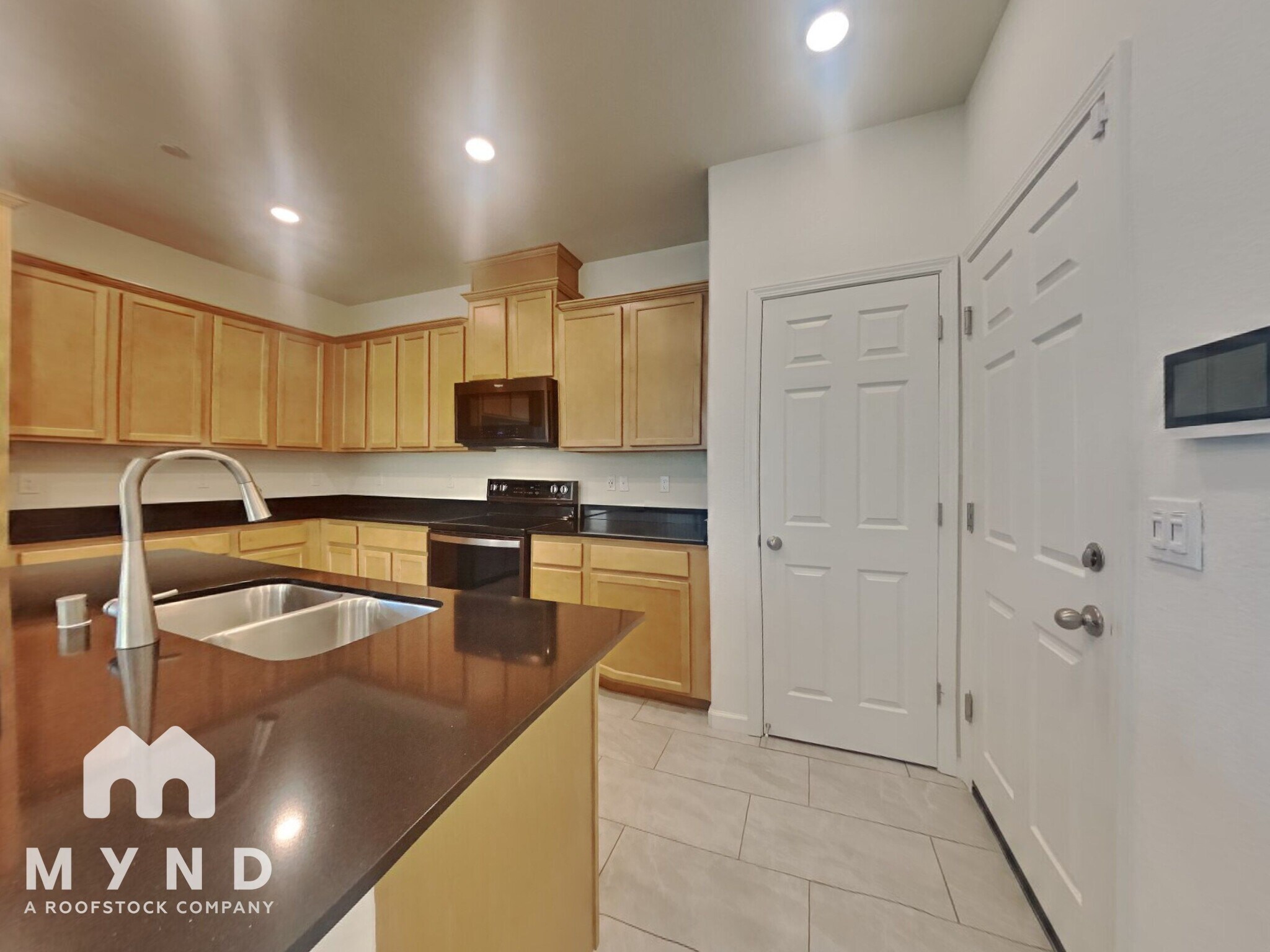 Building Photo - 7942 Pitcher St