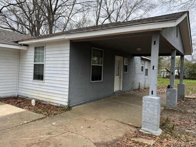 Building Photo - 25 Davis Dr