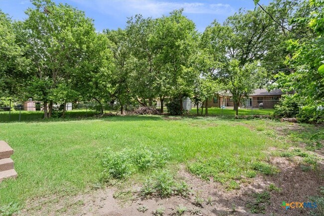 Building Photo - 1304 Metropolitan Dr