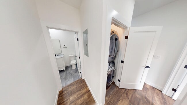 Building Photo - 4941 Art St