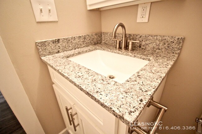 Building Photo - The Lakota on Grand