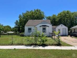 Building Photo - 342 E Woodrow St