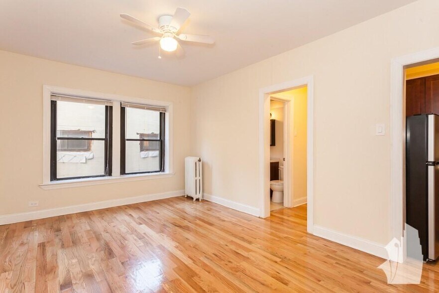 Building Photo - 1150 N Dearborn St