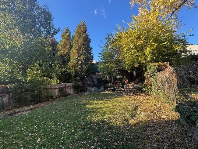 Building Photo - 308 Klotter Ave