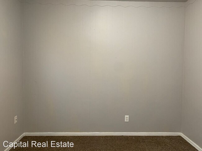 Building Photo - 3 br, 1.5 bath House - 1609 N. Christine Dr.