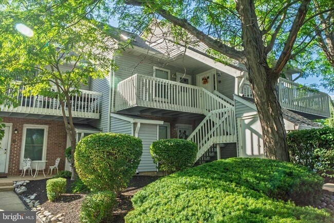 Building Photo - 421 Park Pl Dr
