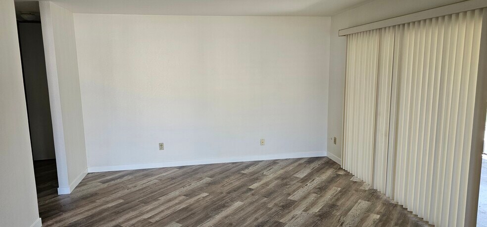 Building Photo - 8508 Summerdale Road