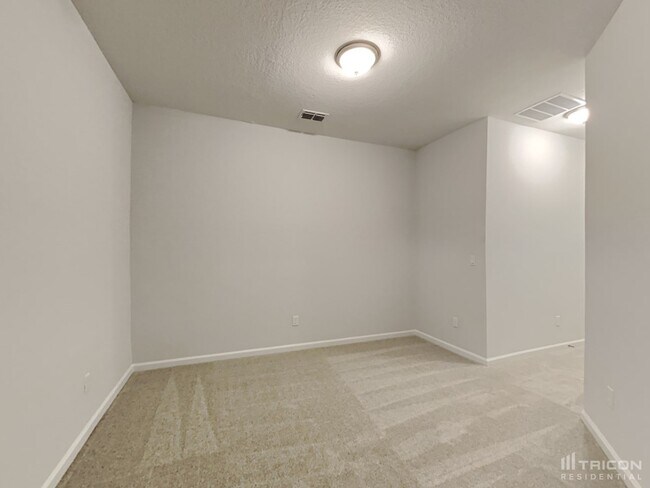 Building Photo - 183 Charlie Way