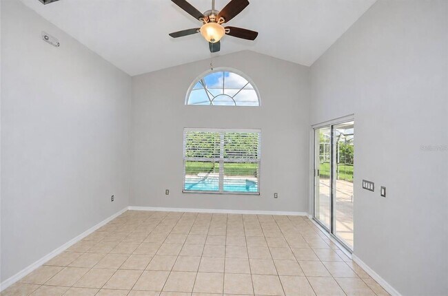Building Photo - 2927 Blooming Alamanda Loop