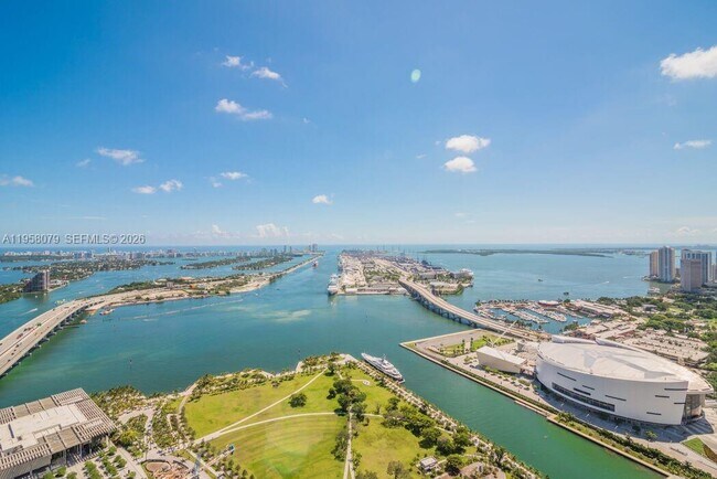 Building Photo - 1100 Biscayne Blvd