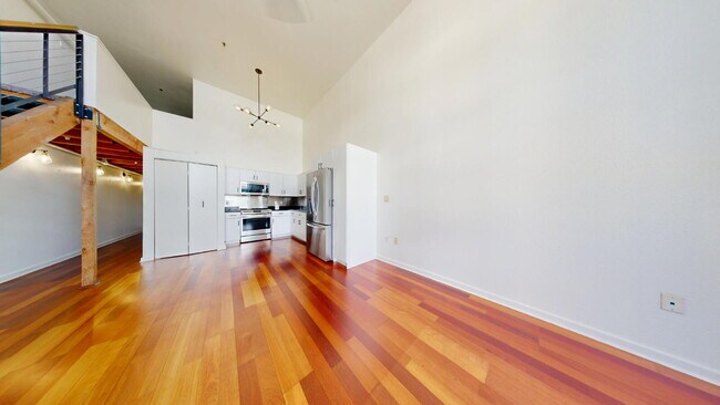 Building Photo - Bright & Modern 2BR/2BA Loft-Style Condo i...