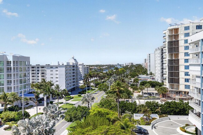 Building Photo - 3215 S Ocean Blvd