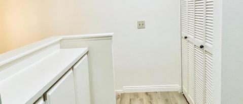 Building Photo - 39 Goldenrod-