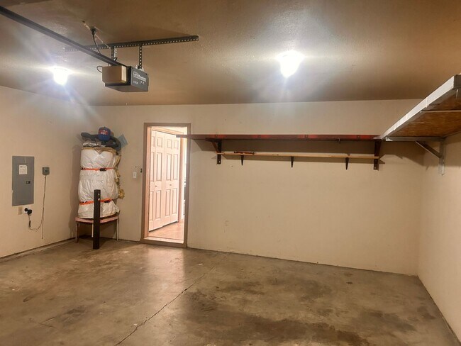 Building Photo - Charming Battle Ground Two-Story Home with Fenced Backyard!