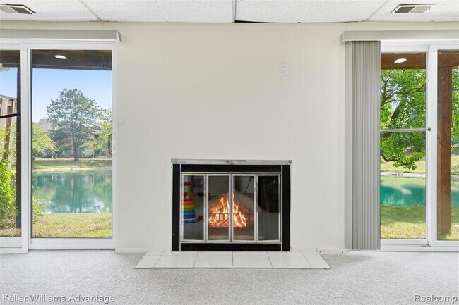 Building Photo - 5271 Wright Way E