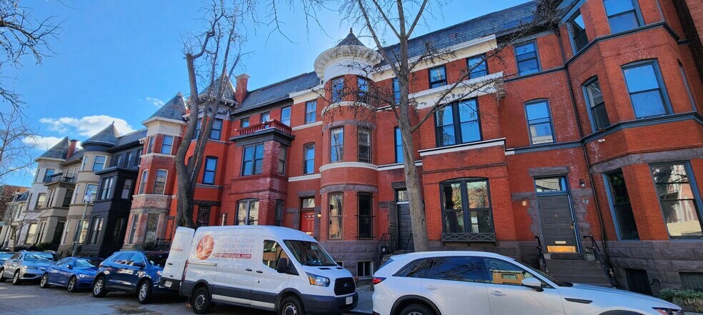 Building Photo - 1758 Swann St NW