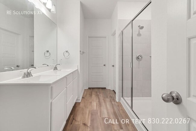 Building Photo - 9514 Hinterlands Dr