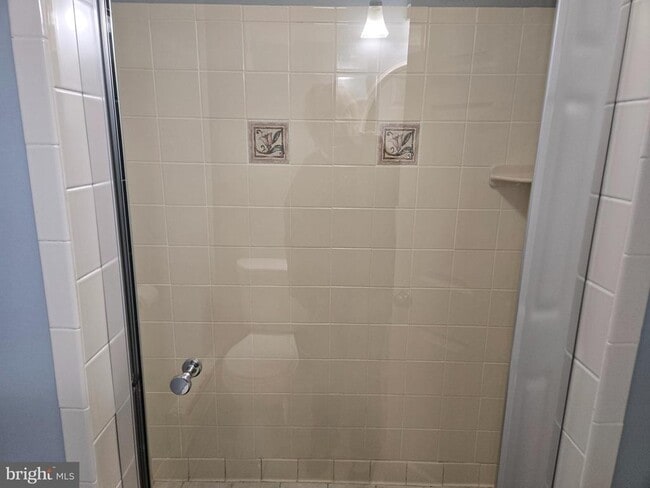 Building Photo - 300 Cinnabar Ln