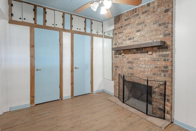 Building Photo - 12662 W 61st St