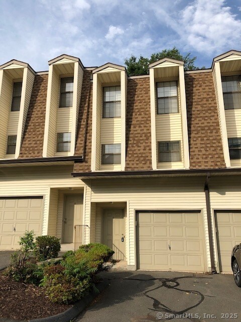 Building Photo - 36 N Mountain Rd