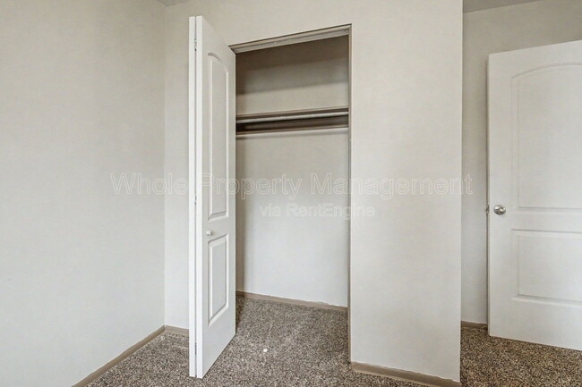 Building Photo - 4204 Hoyt St