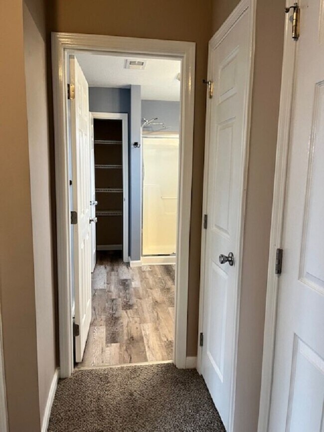 Building Photo - 156 Madison Rae Blvd