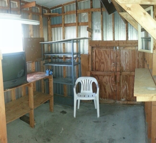 Building Photo - 3851 SW 30 ST
