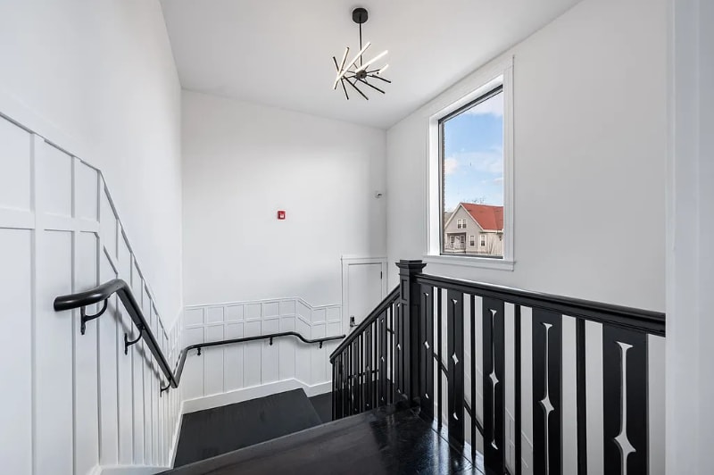 Building Photo - 536 Broadway St