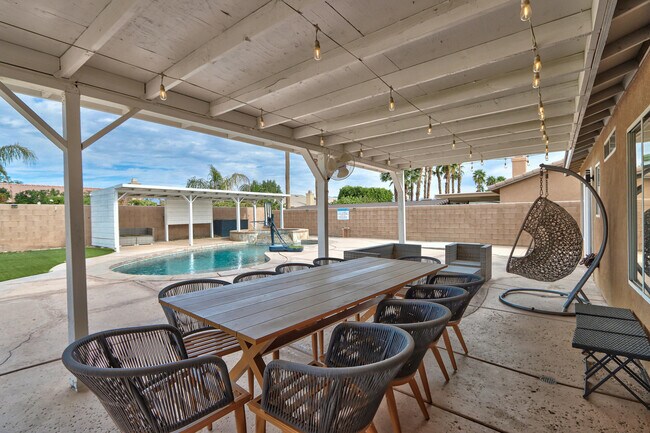 Building Photo - 81358 Avenida Blanca