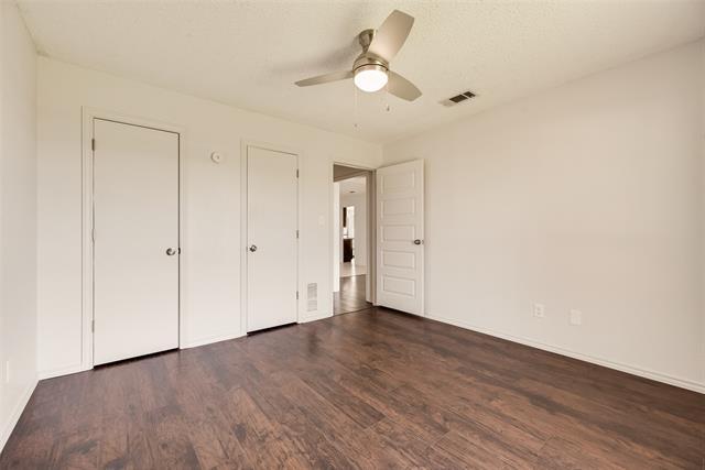 Building Photo - 9625 Cherry St