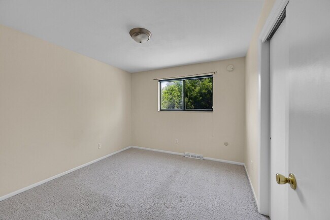 Building Photo - $2,995 - 3 Bed, 2.5 Bath Home in Littleton...