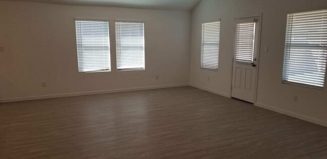 Building Photo - 2700 San Martin Ln