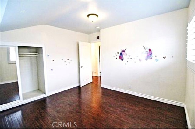Building Photo - 1704 E Vine Ave