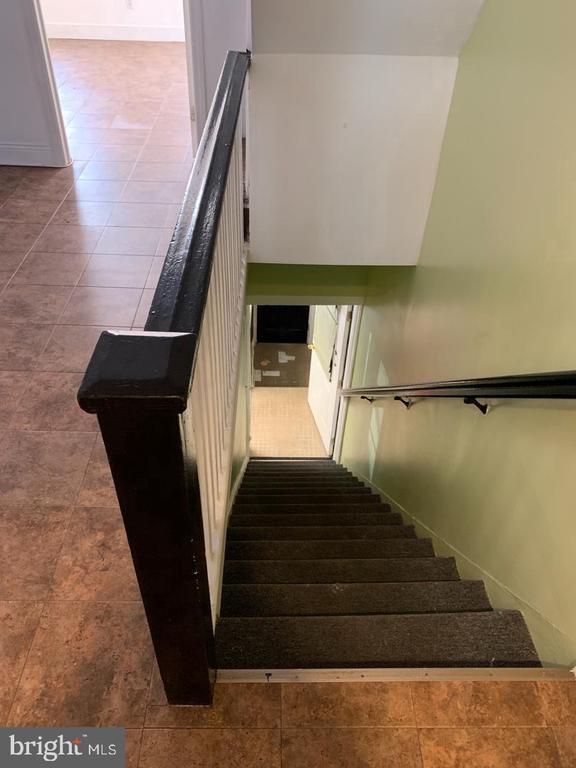 Building Photo - 107 N 6th St