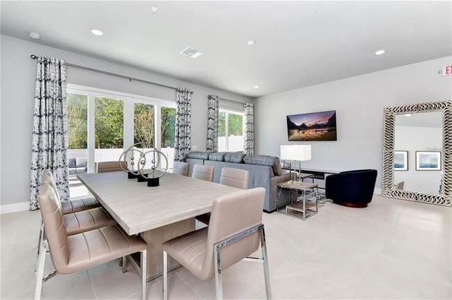 Building Photo - 7770 Sandy Ridge Dr