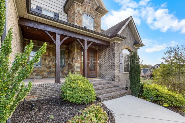 Building Photo - GORGEOUS 4 BEDROOM IN HARDIN VALLEY!!!!