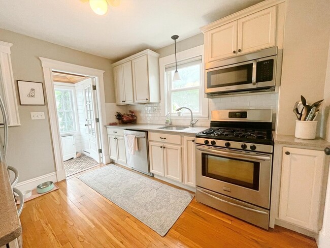 Primary Photo - 136 Audubon Rd
