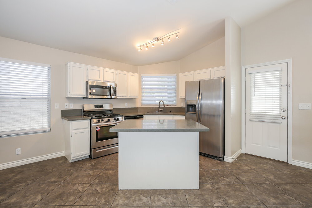 Building Photo - 8216 James Grayson Dr