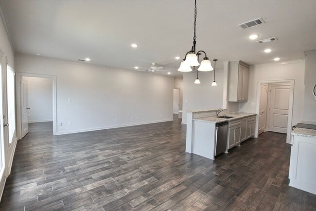 Building Photo - Luxury 3 Bedroom 2 Bath Townhomes in Bullard ISD!