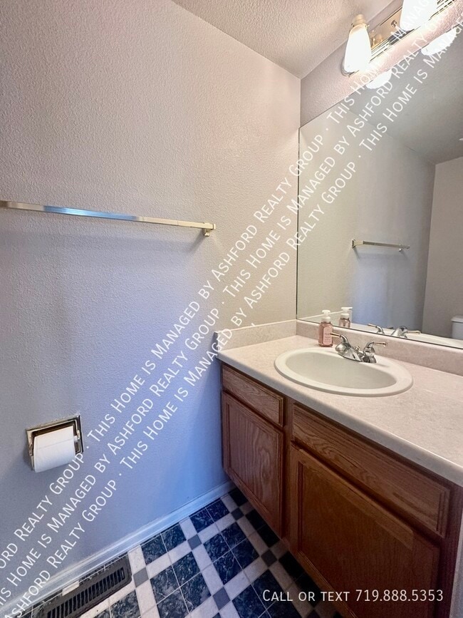 Building Photo - 1266 Mt Estes Dr